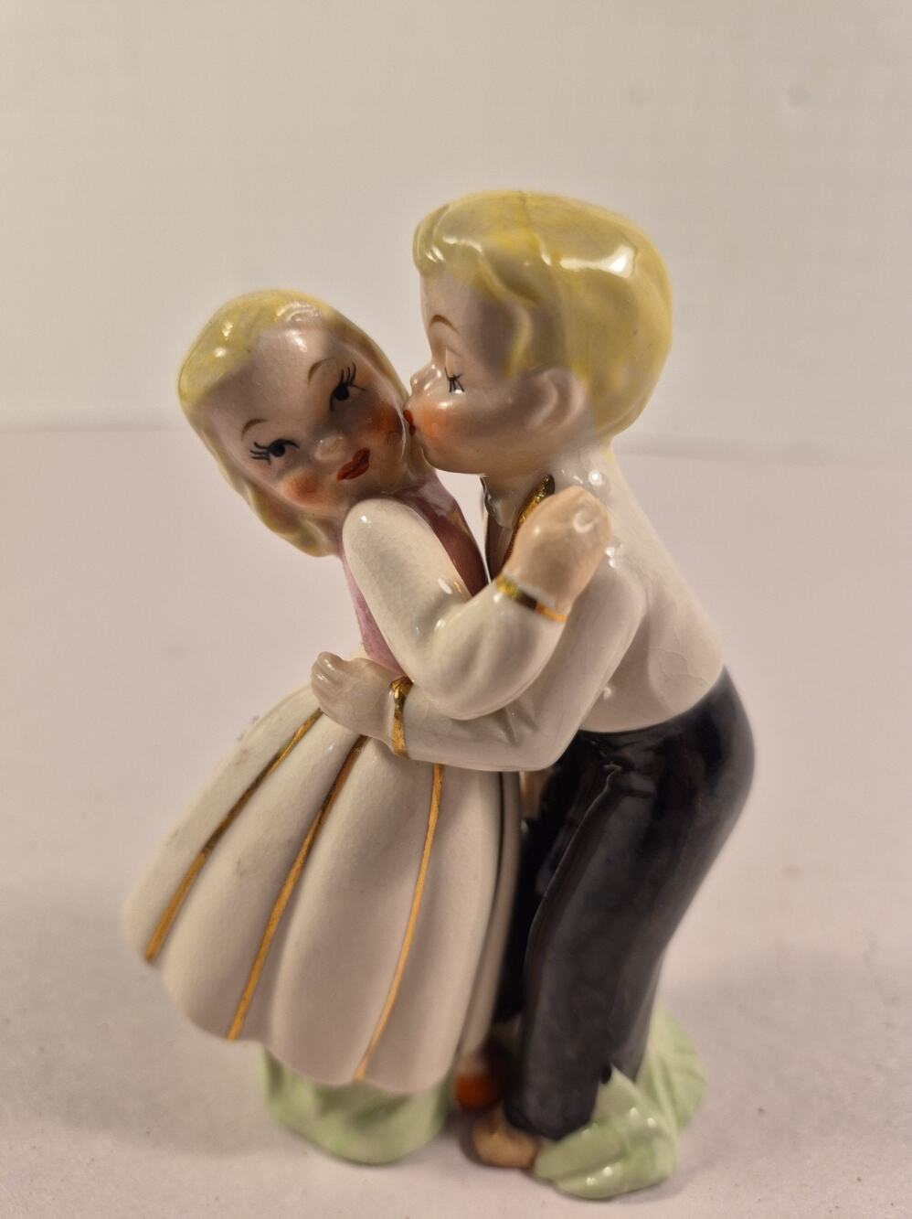 Vintage Kissing Couple Figurines Salt and Pepper Shaker